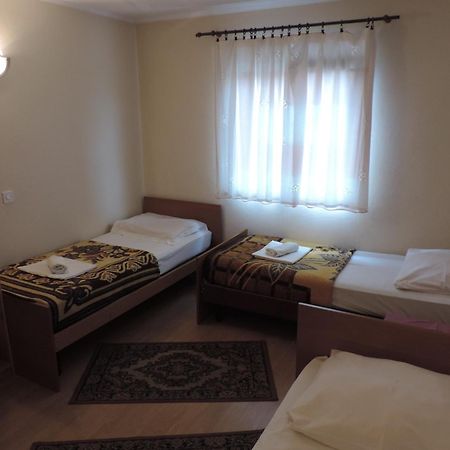 Bed And Breakfast Victoria Огулин Экстерьер фото