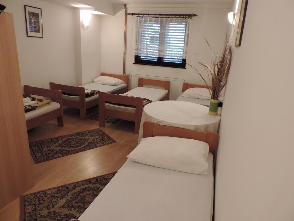 Bed And Breakfast Victoria Огулин Номер фото
