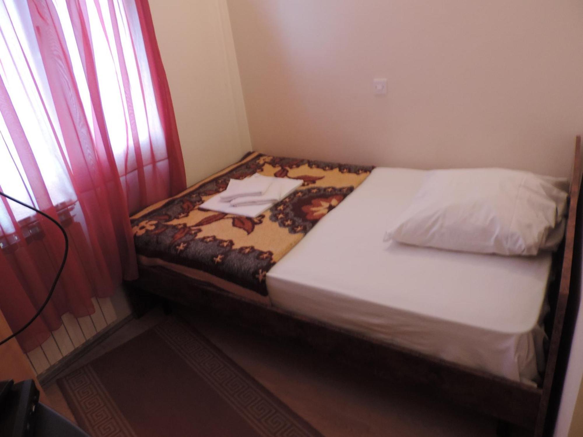 Bed And Breakfast Victoria Огулин Экстерьер фото