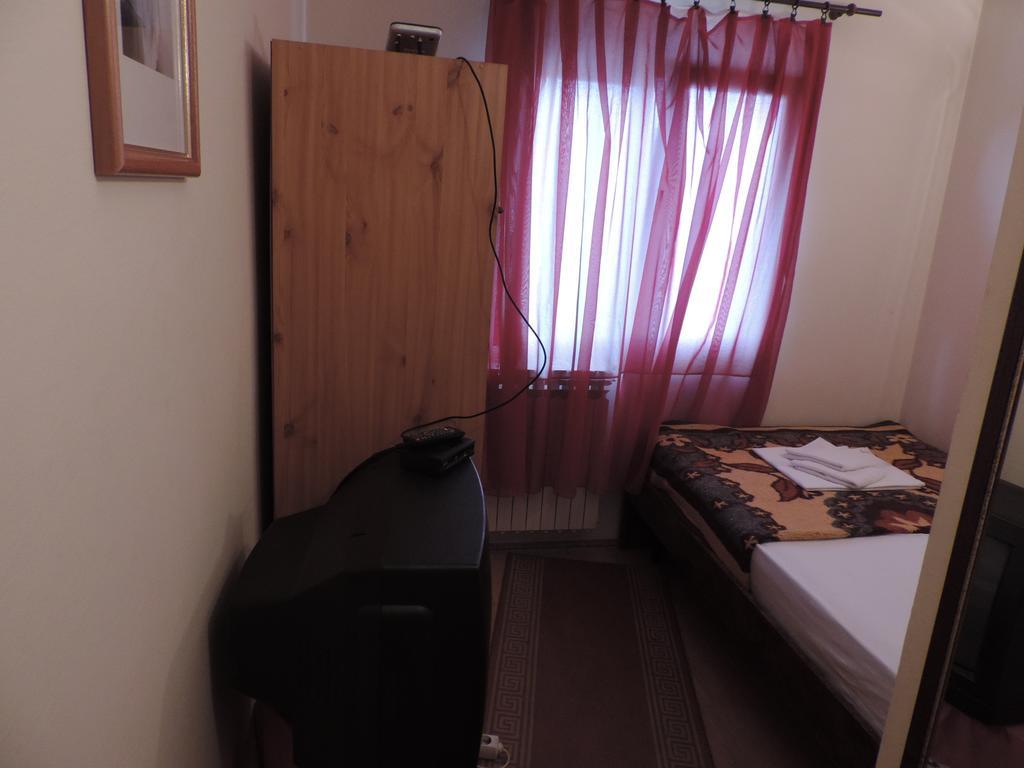 Bed And Breakfast Victoria Огулин Номер фото