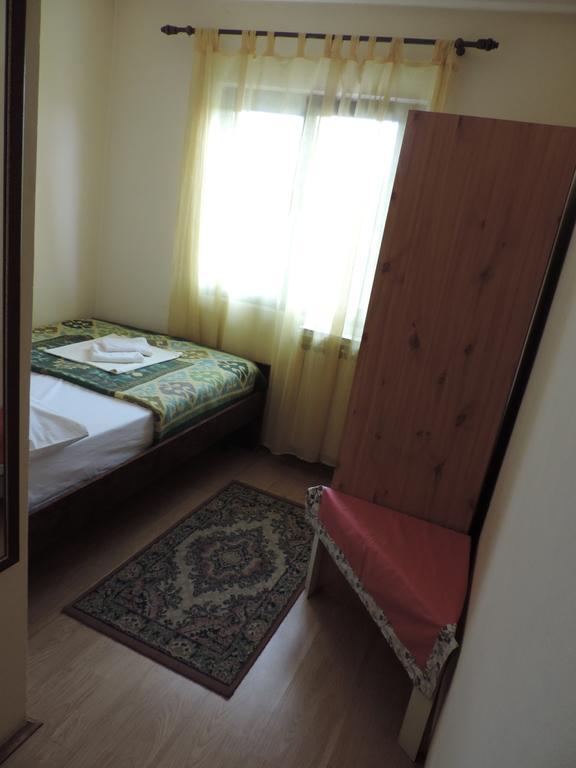 Bed And Breakfast Victoria Огулин Номер фото